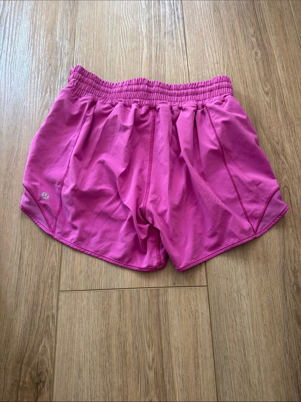 LULULEMON Hotty hot shorts 4in high rise